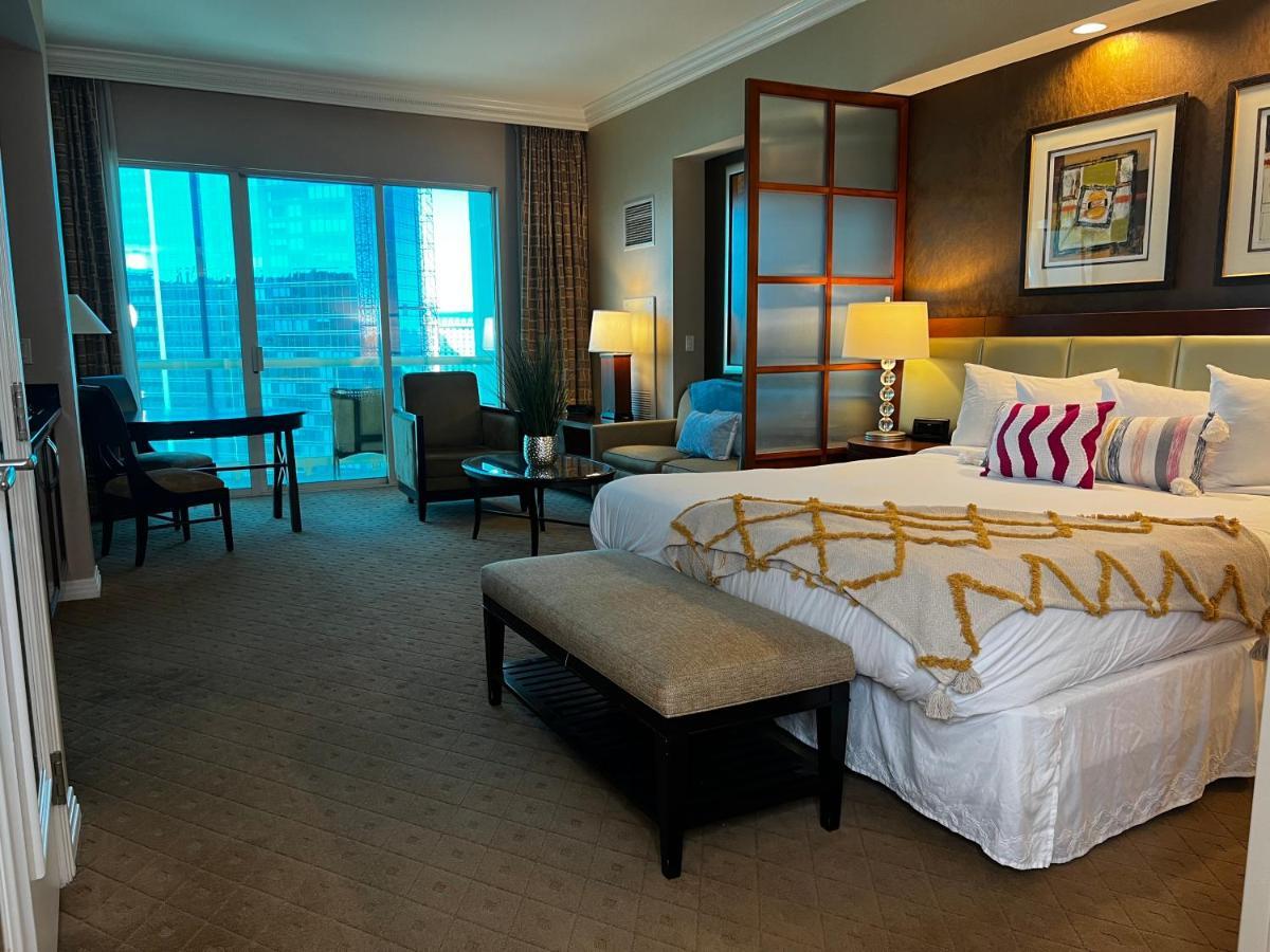 Balcony Suite Strip View Las Vegas Esterno foto